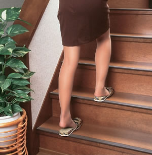 住まいのあんしん君 階段用 コーナーガード 介護用品の通販 販売店 品揃え日本最大級 快適空間スクリオ