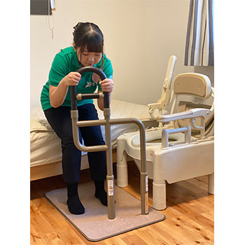 立ち上がり補助手すり U-ケア