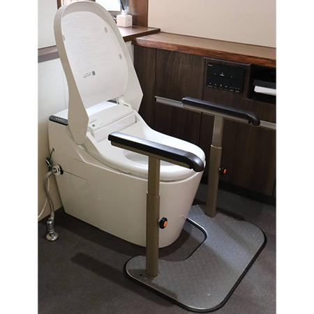 トイレ用置き型手すり　かまっ手01-s(627-201)の説明