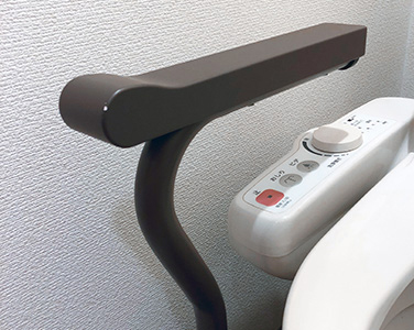 トイレ用片手すり　スムーディ  XPN-L80833　工事不要の説明