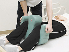 立体クッション ライトターン 床ずれ防止 寝返り介助の使用方法