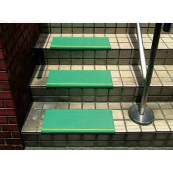 ダイヤタップ 屋外用 20×50cm(1枚) 外階段・玄関入口階段すべり止めマット
