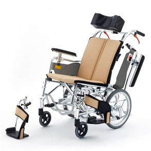介助用車椅子 NSW-2 ニュースゥイングプラス 介助ブレーキなしの説明