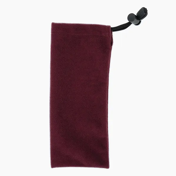 シンプルな専用ポーチ