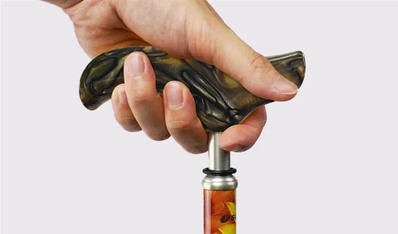 握りやすさを追求したグリップ