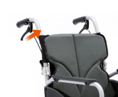 【非課税】BACKS(バックス) 介助用車椅子 BK16-40SB 背張り調整可能シンプル背折れ カワムラサイクル の説明