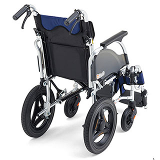 【非課税】 カルッタ介助式 CRT-SG-4《ウイング･スイングアウト》軽量コンパクト車いすCRT-SGシリーズミキ Mikiの説明