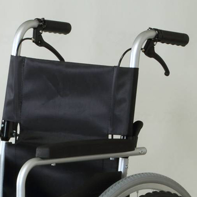 【非課税】アルミ製 自走式車イス WE-K1 ノーパンクタイヤ スタンダードモデル 施設向きの説明