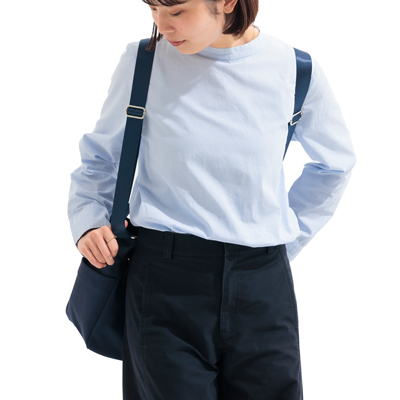 コアルー エバー M 5way 軽量 撥水 A4・PC収納可 荷物の多い方におすすめの説明