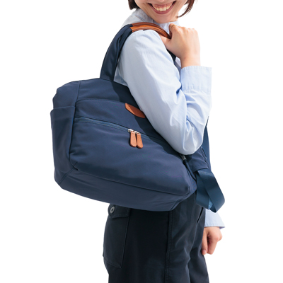 コアルー エバー M 5way 軽量 撥水 A4・PC収納可 荷物の多い方におすすめの説明