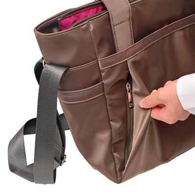 コアルー プライム 5way 大容量 撥水 A4・PC収納可 訪問看護 ケアマネ スタッフ向けリュックの説明