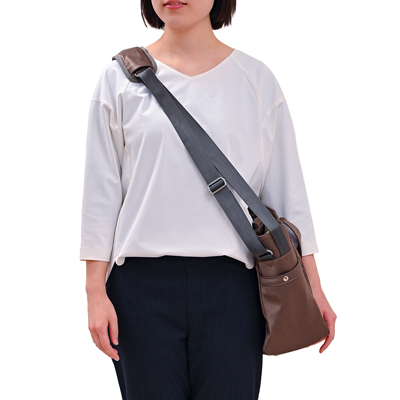 コアルー プライム 5way 大容量 撥水 A4・PC収納可 訪問看護 ケアマネ スタッフ向けリュックの説明