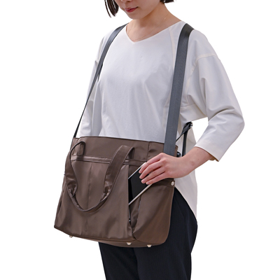 コアルー プライム 5way 大容量 撥水 A4・PC収納可 訪問看護 ケアマネ スタッフ向けリュックの説明